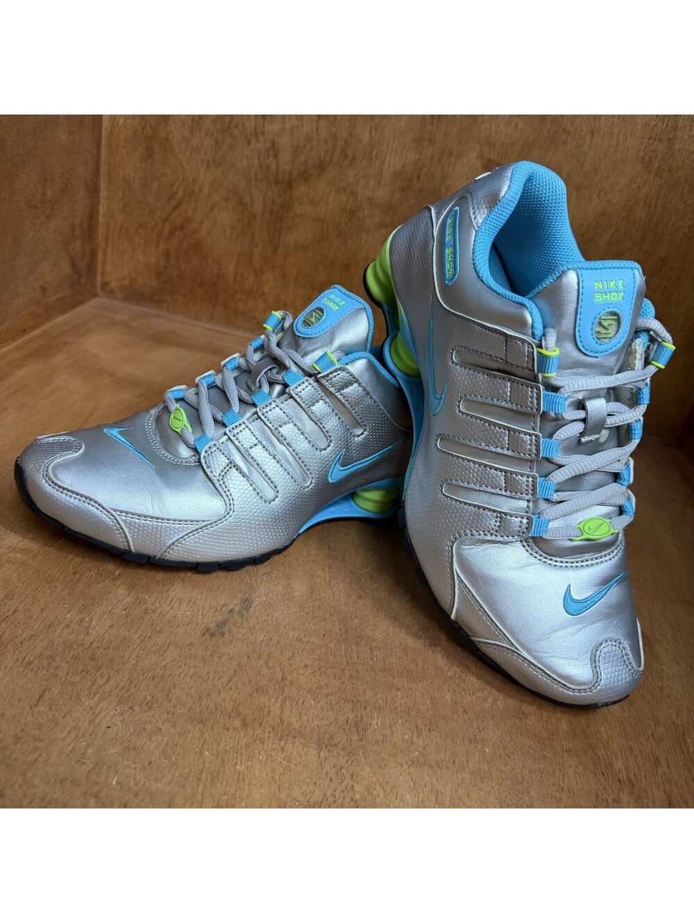 Nike Shox NZ Shoes Womens Size 7.5 Metallic Silver Blue Lime 488312-022 Sneakers